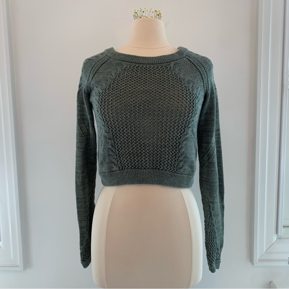 Lululemon Be Present sweater